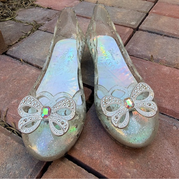 Disney Other - Disney Princess Light up Sparkling Silver Bow Heels size 11/12